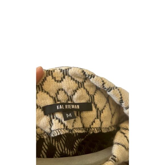 Elegant Gray Women's Crew Neck Sweater - Picture 6 of 6